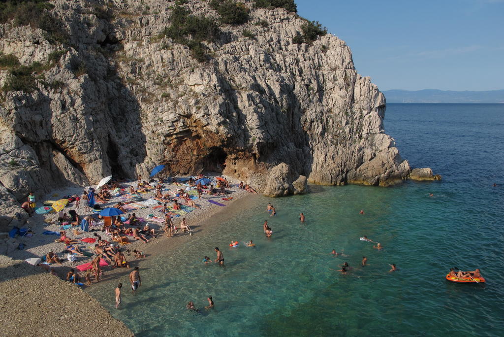 Apartments Sandra Brseč Εξωτερικό φωτογραφία