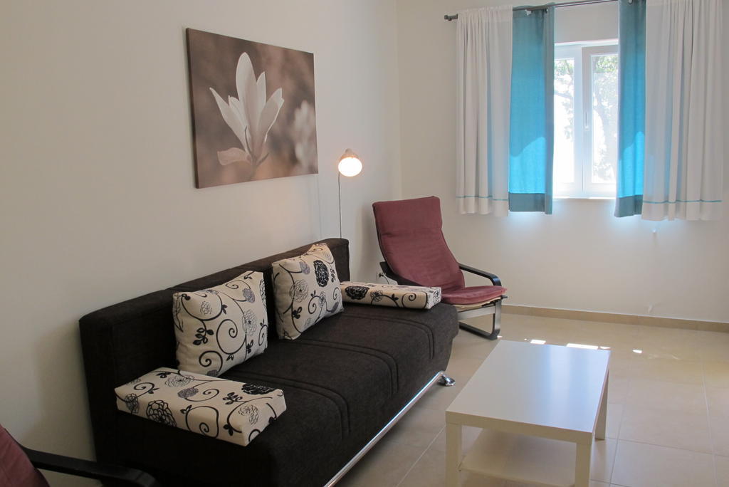 Apartments Sandra Brseč Δωμάτιο φωτογραφία